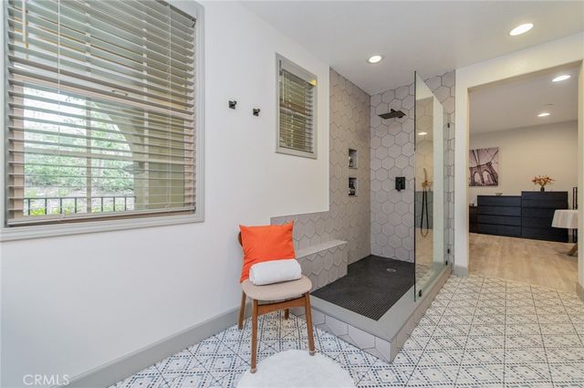 151 Silverado, Irvine, CA 92618