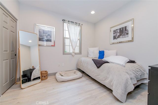 151 Silverado, Irvine, CA 92618