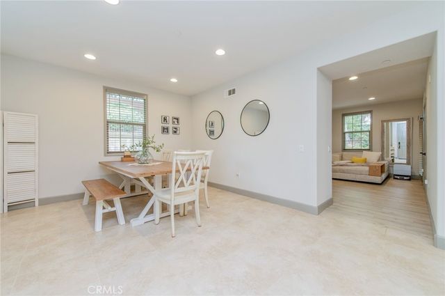 151 Silverado, Irvine, CA 92618