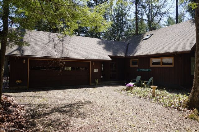4706 Diane Drive, Ashtabula, OH 44004