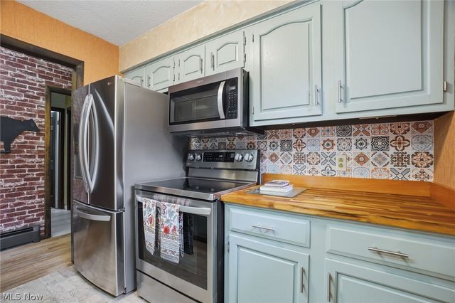 4706 Diane Drive, Ashtabula, OH 44004