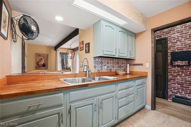 4706 Diane Drive, Ashtabula, OH 44004