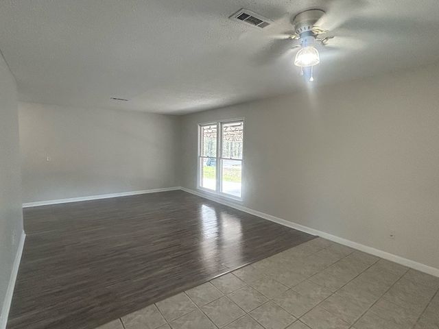 1447 Coe Dairy Rd, Dothan, AL 36301