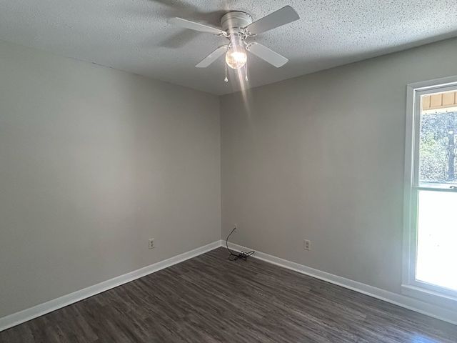 1447 Coe Dairy Rd, Dothan, AL 36301