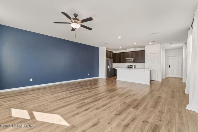 46 SILVER FERN Drive, St. Augustine, FL 32086