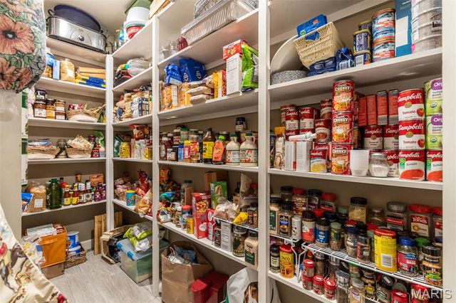 17305 Riverside Road, Crocker, MO 65452