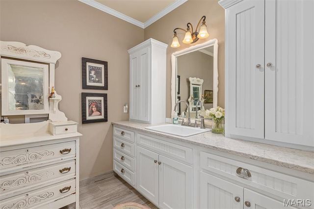 17305 Riverside Road, Crocker, MO 65452