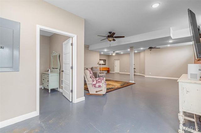 17305 Riverside Road, Crocker, MO 65452