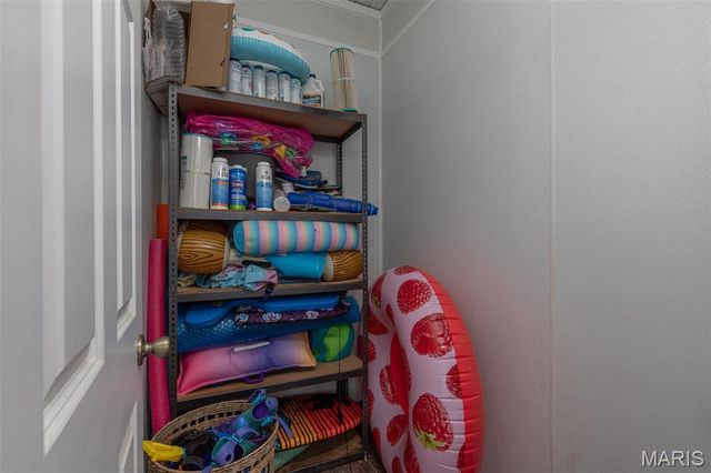 17305 Riverside Road, Crocker, MO 65452