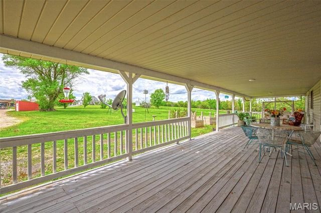 17305 Riverside Road, Crocker, MO 65452