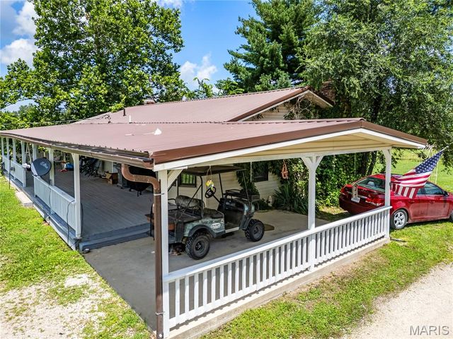 17305 Riverside Road, Crocker, MO 65452