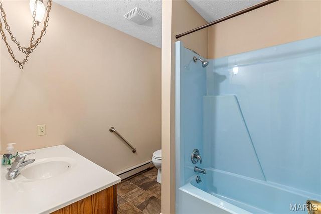 17305 Riverside Road, Crocker, MO 65452