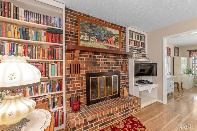 17305 Riverside Road, Crocker, MO 65452