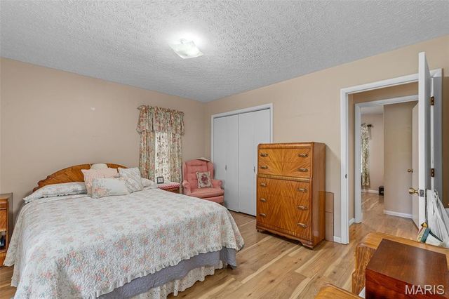 17305 Riverside Road, Crocker, MO 65452