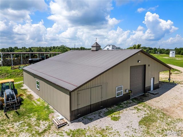 17305 Riverside Road, Crocker, MO 65452