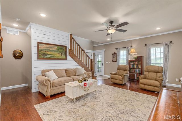 17305 Riverside Road, Crocker, MO 65452