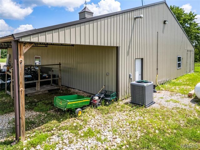 17305 Riverside Road, Crocker, MO 65452