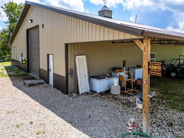 17305 Riverside Road, Crocker, MO 65452