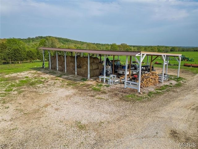 17305 Riverside Road, Crocker, MO 65452