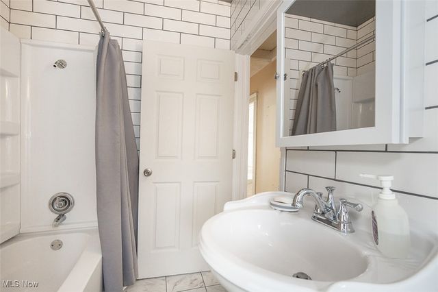 1353 E 117th Street, Cleveland, OH 44106