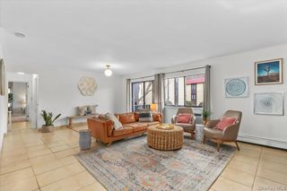 7 Granada Crescent 6, White Plains, NY 10603