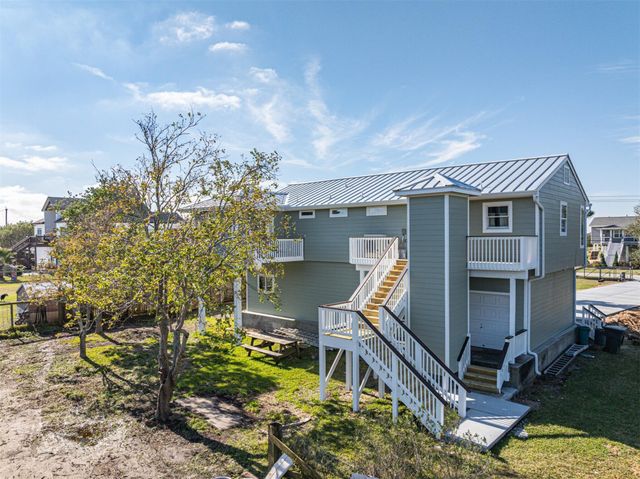 2118 103rd Street, Galveston, TX 77554