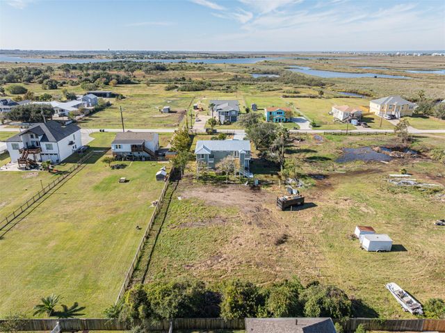 2118 103rd Street, Galveston, TX 77554