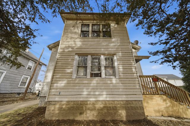 506 Ave F, Sterling, IL 61081