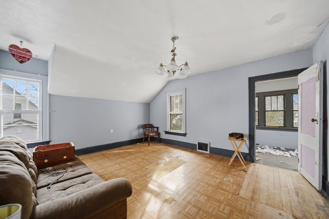 506 Ave F, Sterling, IL 61081