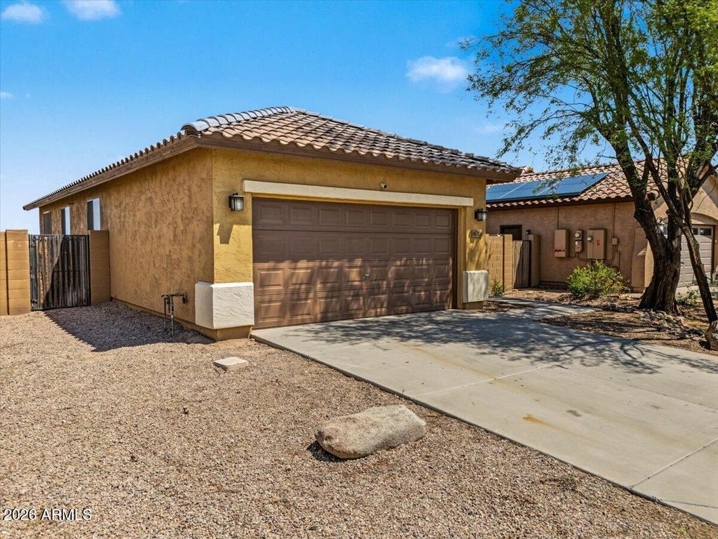 46068 W SHERIDAN Road, Maricopa, AZ 85139 — photo 2