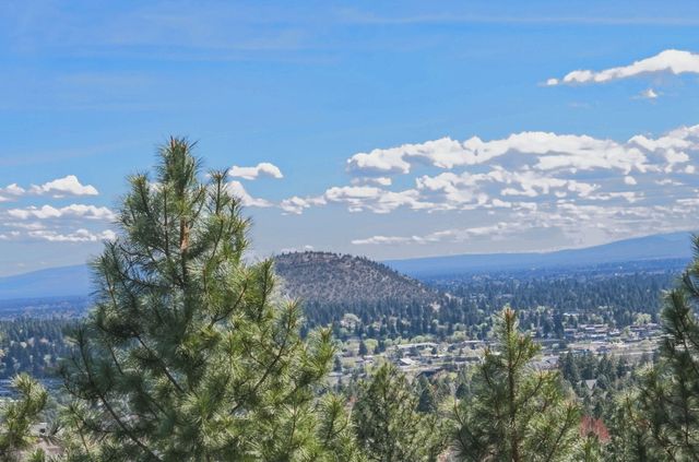 2393 NW Wyeth Place, Bend, OR 97703