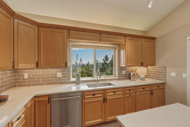 2393 NW Wyeth Place, Bend, OR 97703