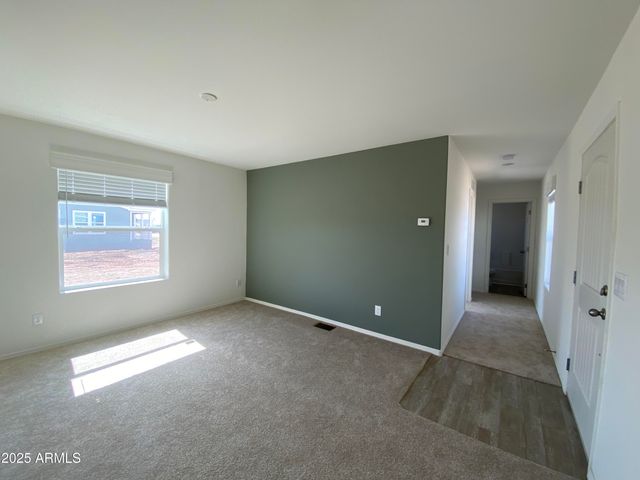 215 W VENICE Way, Paulden, AZ 86334