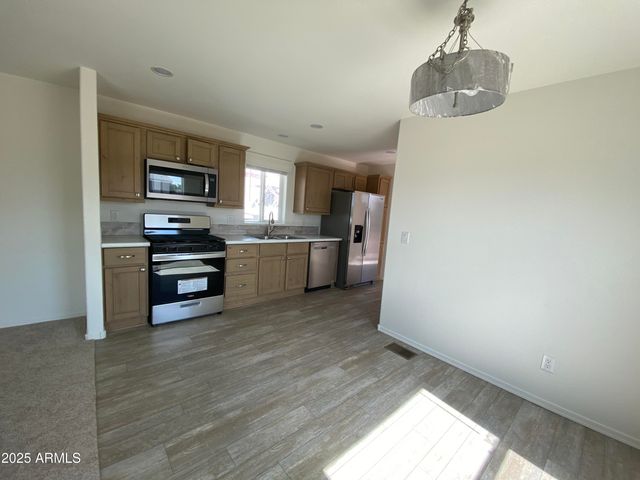 215 W VENICE Way, Paulden, AZ 86334