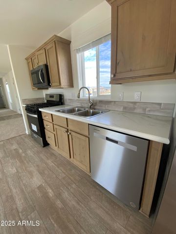 215 W VENICE Way, Paulden, AZ 86334