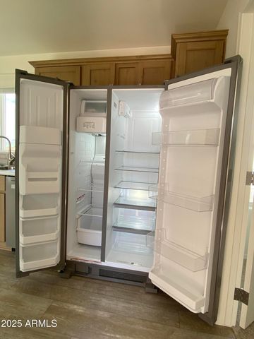 215 W VENICE Way, Paulden, AZ 86334