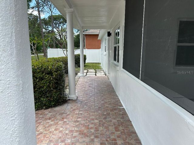 4611 W MCELROY AVENUE, Tampa, FL 33611