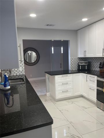 3140 TCU BOULEVARD, Orlando, FL 32817