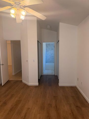 8252 Sunbird Way, Sacramento, CA 95823
