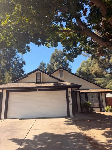 8252 Sunbird Way, Sacramento, CA 95823