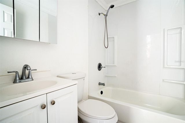 140 AVENUE W NW 3, Winter Haven, FL 33881