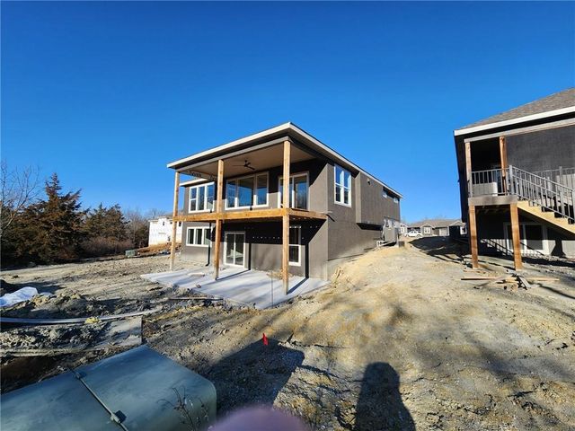 11532 S Olathe View Road, Olathe, KS 66061