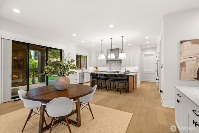 10668 SE 32nd Street, Bellevue, WA 98004
