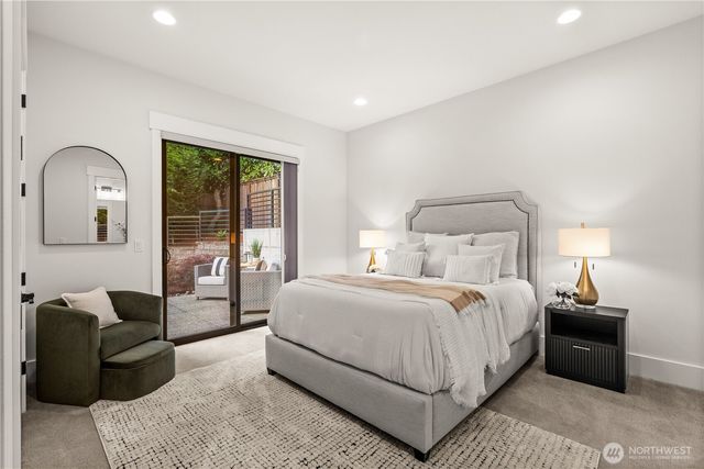 10668 SE 32nd Street, Bellevue, WA 98004