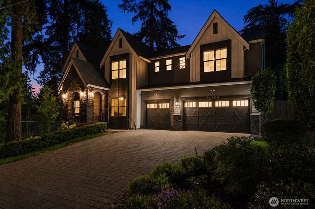 10668 SE 32nd Street, Bellevue, WA 98004