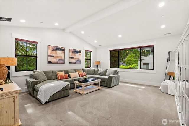 10668 SE 32nd Street, Bellevue, WA 98004