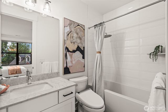 10668 SE 32nd Street, Bellevue, WA 98004