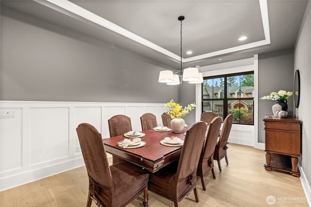 10668 SE 32nd Street, Bellevue, WA 98004