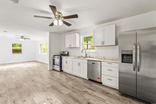 12 Lenox Drive, Sherwood, AR 72120
