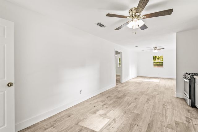 12 Lenox Drive, Sherwood, AR 72120